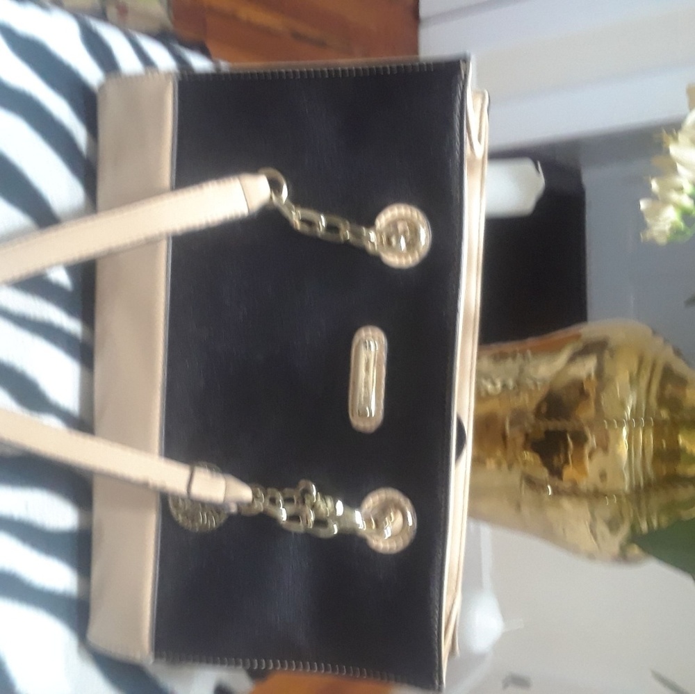Anne Klein Tote